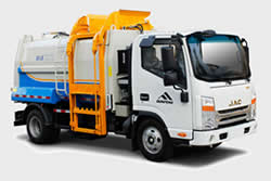 Camião/Caminhão compactador de lixo com carregamento lateral